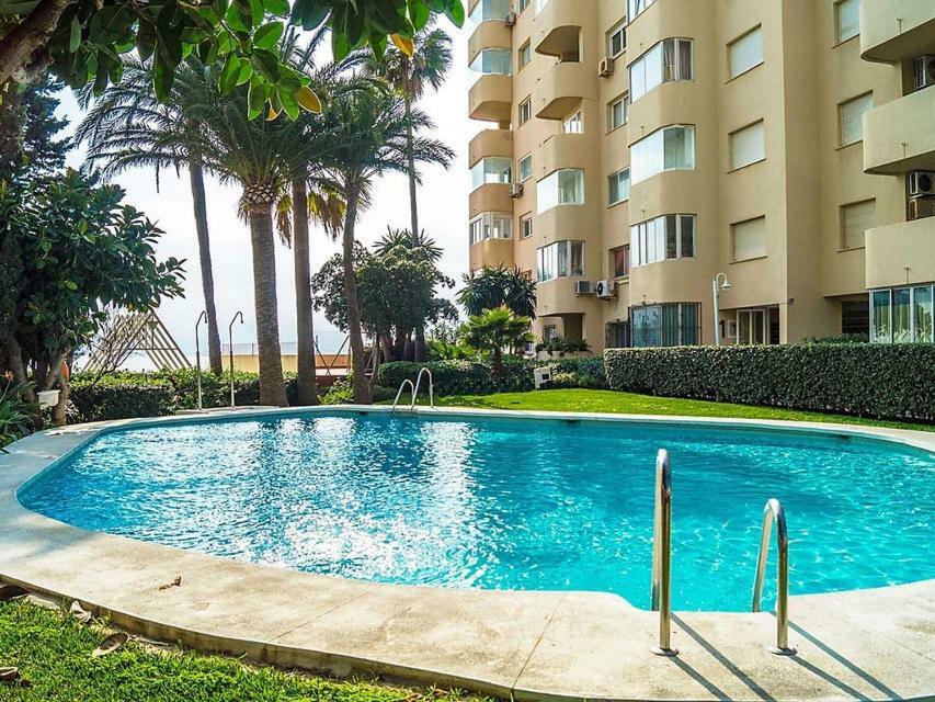 Urbanizacion Puerto Paraiso Estepona Buitenkant foto