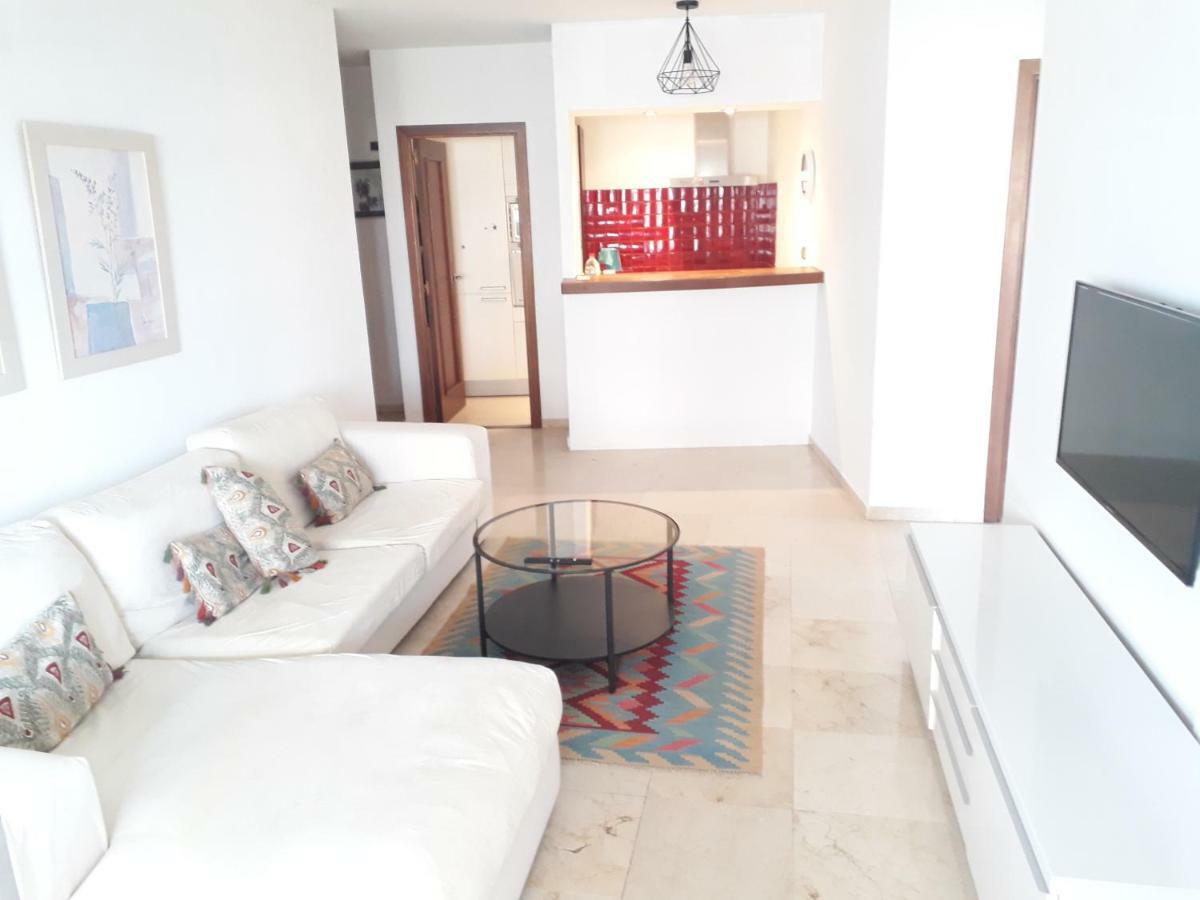 Urbanizacion Puerto Paraiso Estepona Buitenkant foto